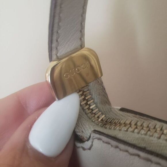 Gucci GG Monogram Mini Bag - Picture 5 of 12